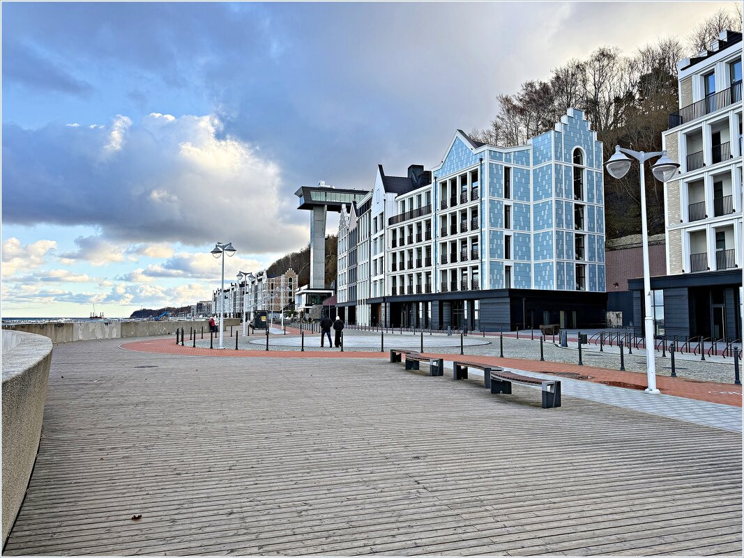 Утро на променаде - Валерия Комова