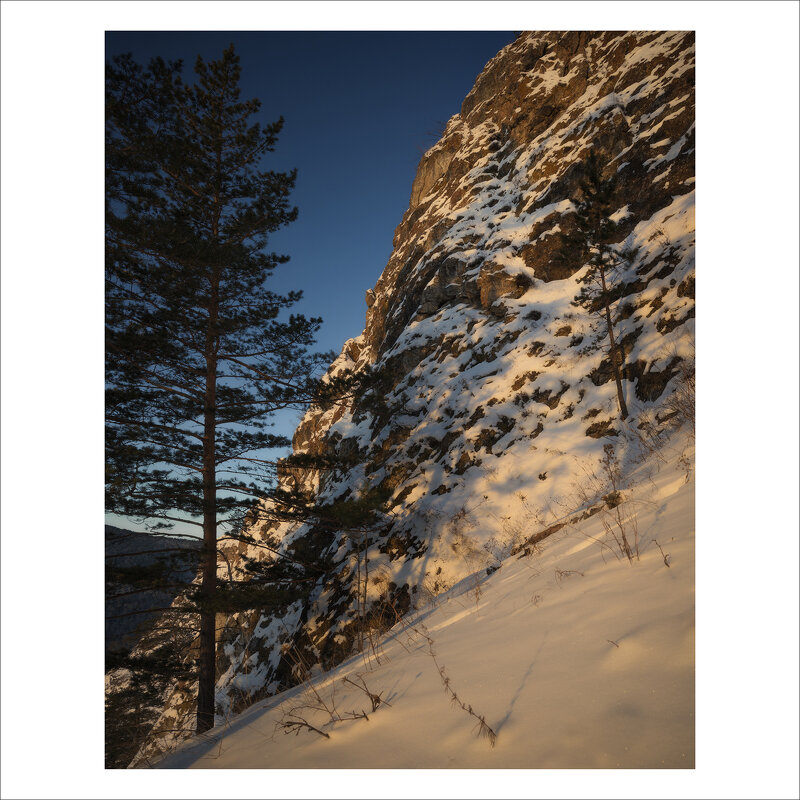 * - Александр Иванов