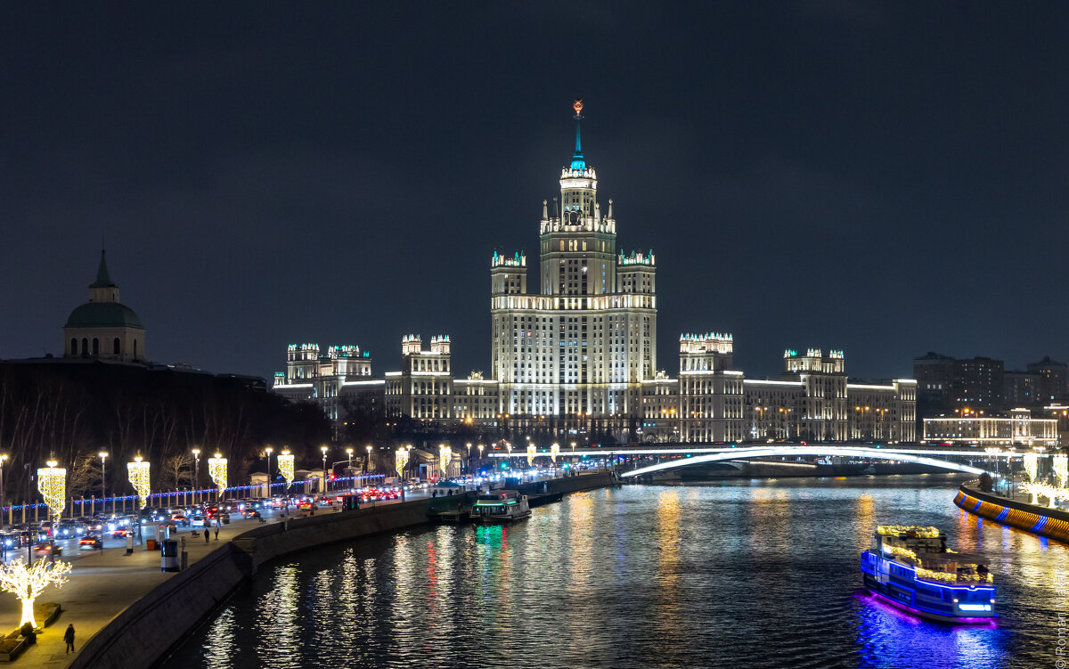 Сталинская высотка - Роман Макаров