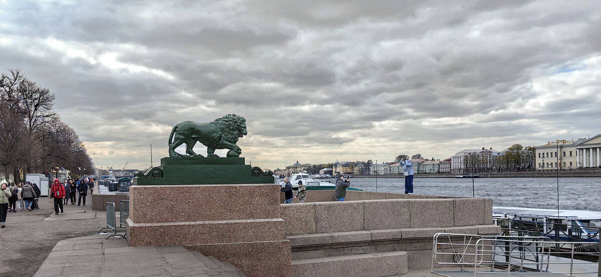 Петербургские символы - Стальбаум Юрий Петербургские символы - Стальбаум Юрий