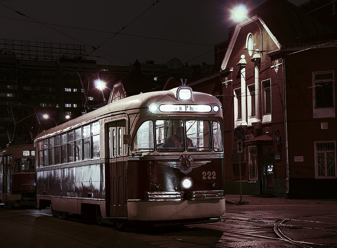 Ночной трамвай - Борис Соломатин