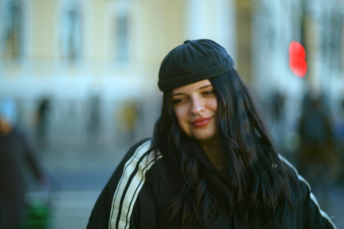 У московского вокзала - Владимир Тарасов