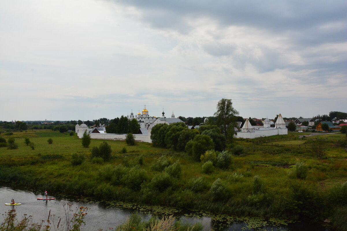 вид на Покровский монастырь - Галина R... вид на Покровский монастырь - Галина R...