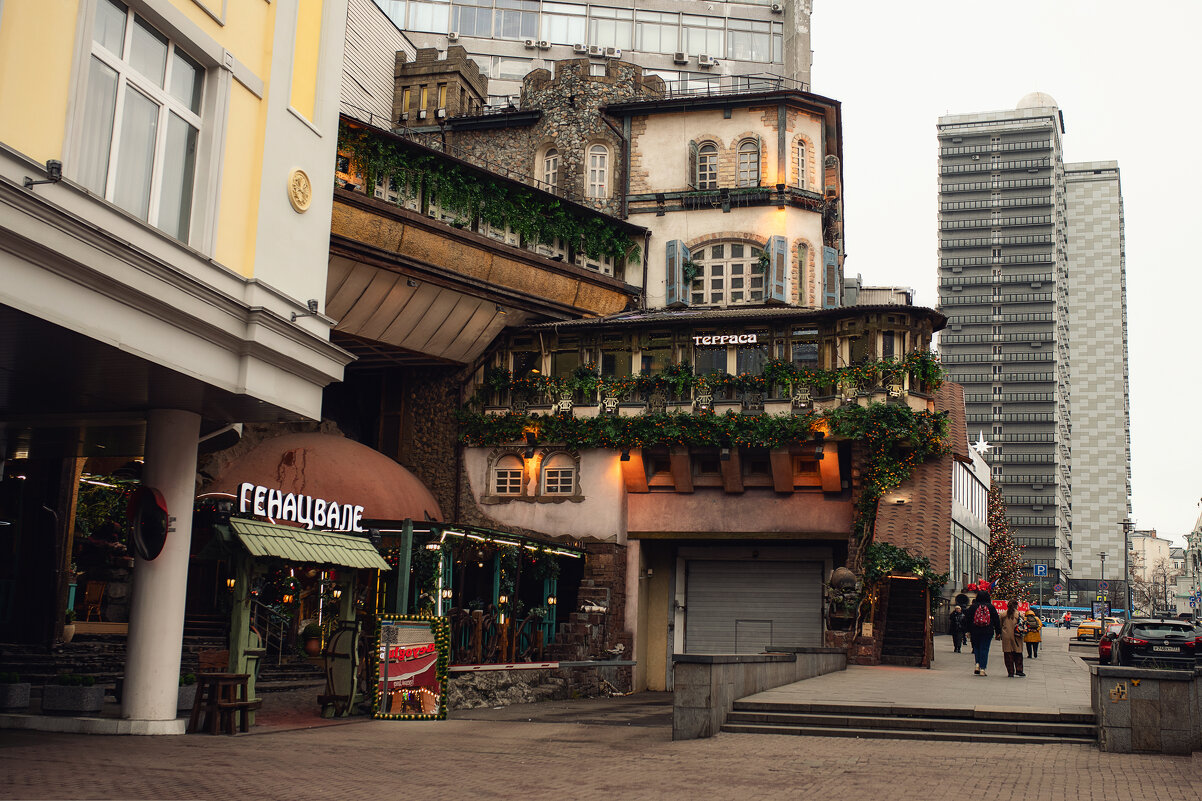 Грузинский ресторан Генацвале Терраса - Лилия .