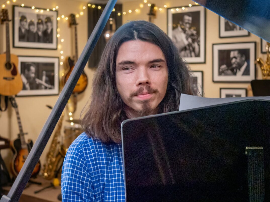 Молодой композитор - Игорь Волков