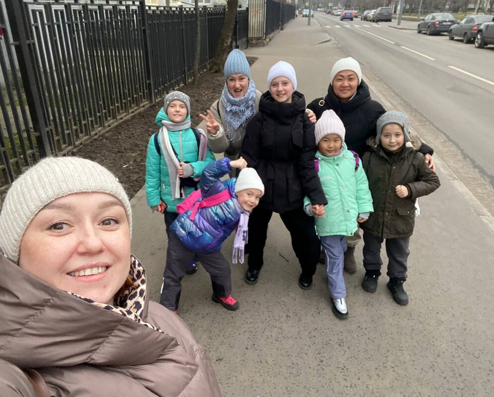 "Банда " из Бердска , приехали покорять Москву. - Мила Бовкун