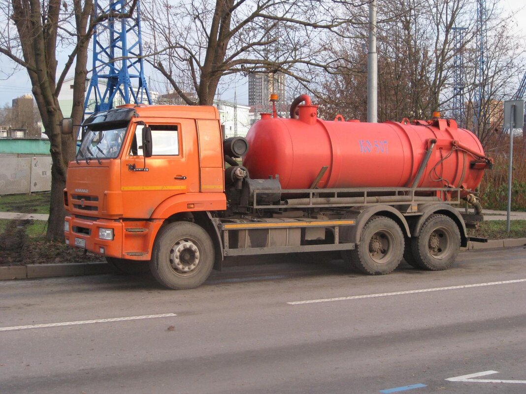 Красная цистерна - Дмитрий Никитин