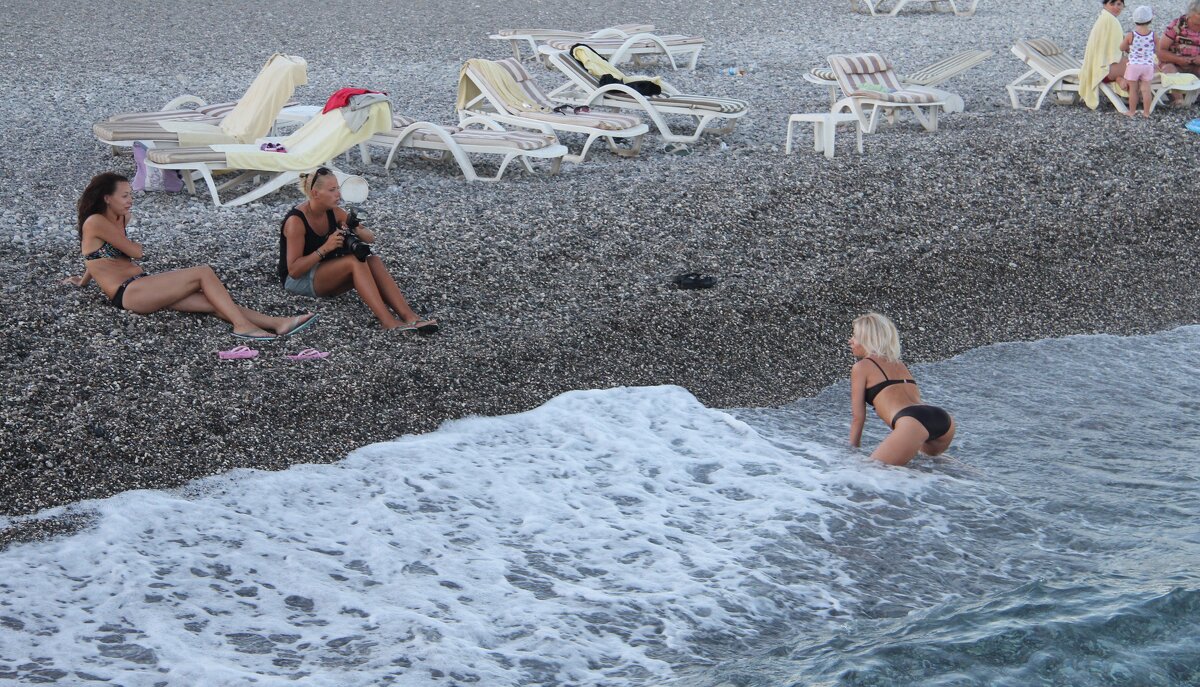 Вечернее купание в море - Gen Vel Вечернее купание в море - Gen Vel