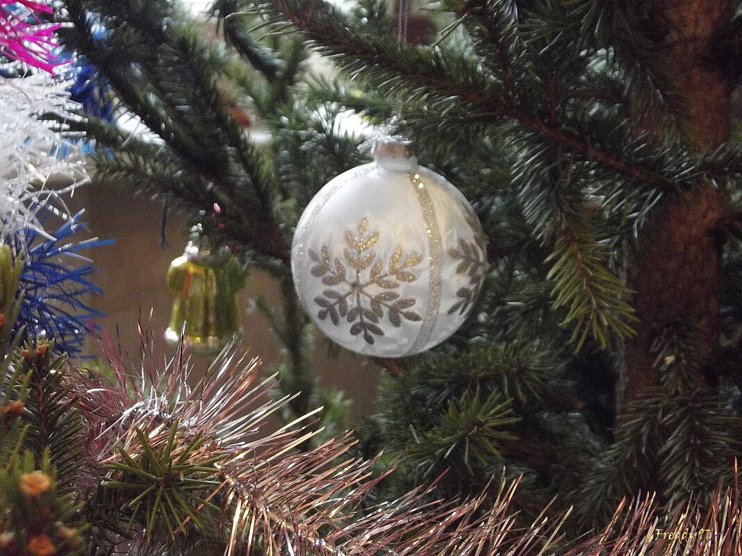 На новогодней ёлке - Freddy 97 На новогодней ёлке - Freddy 97