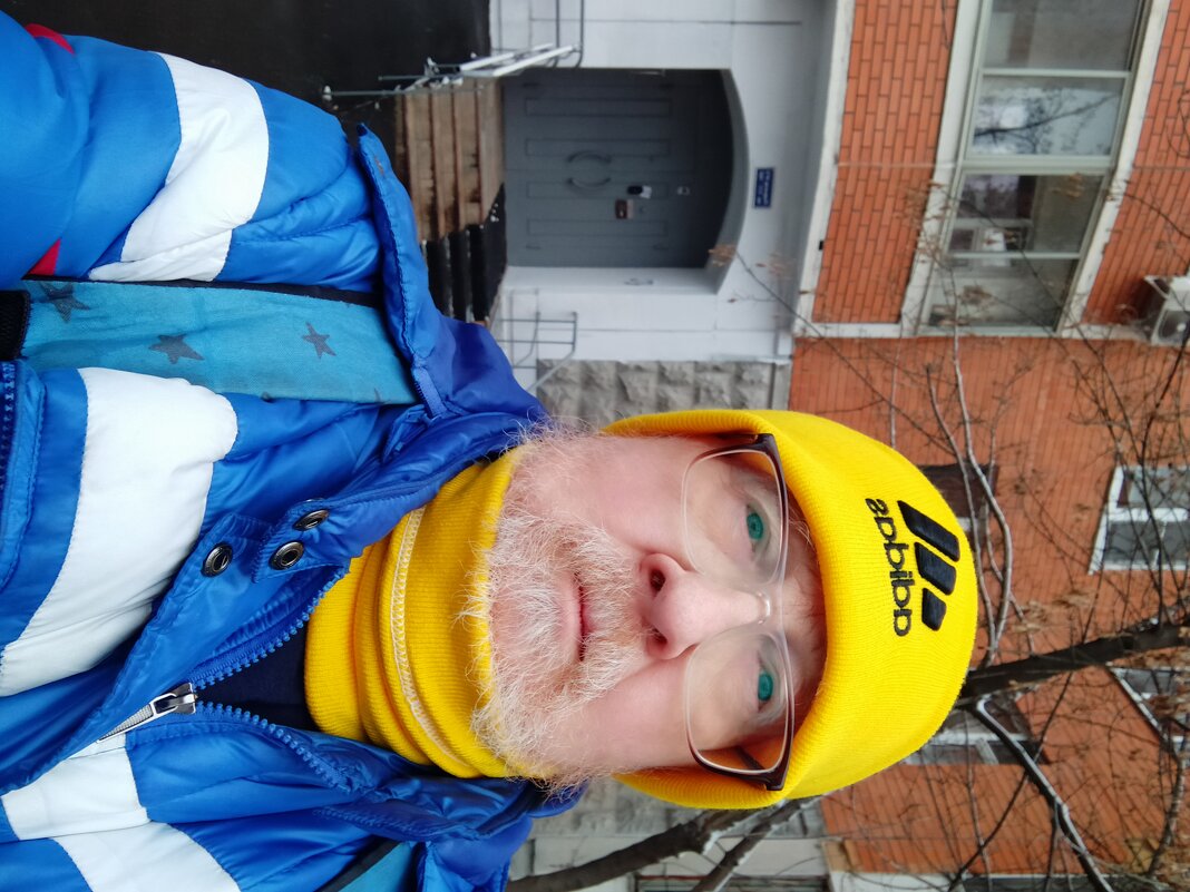 Живу я здесь - Андрей Лукьянов Живу я здесь - Андрей Лукьянов