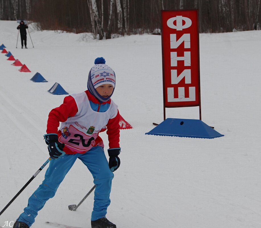Финишировал - Любовь Сахарова