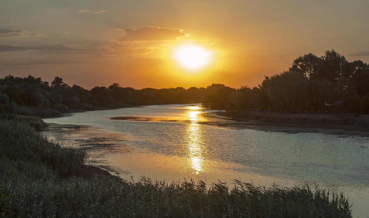 Мертвый Донец.. - Александр. AVG100 ---