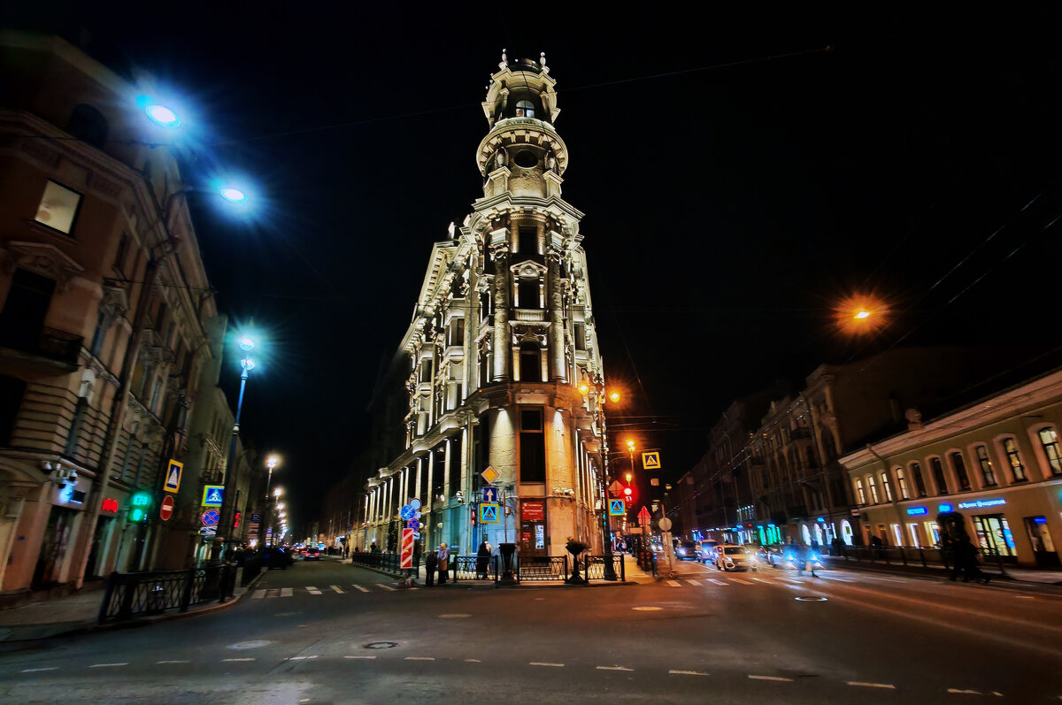 дом на углу - Дмитрий Иванов