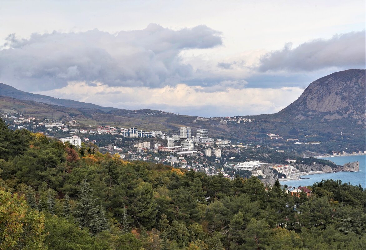 Вид на Гурзуф - Татьяна Тюменка Вид на Гурзуф - Татьяна Тюменка