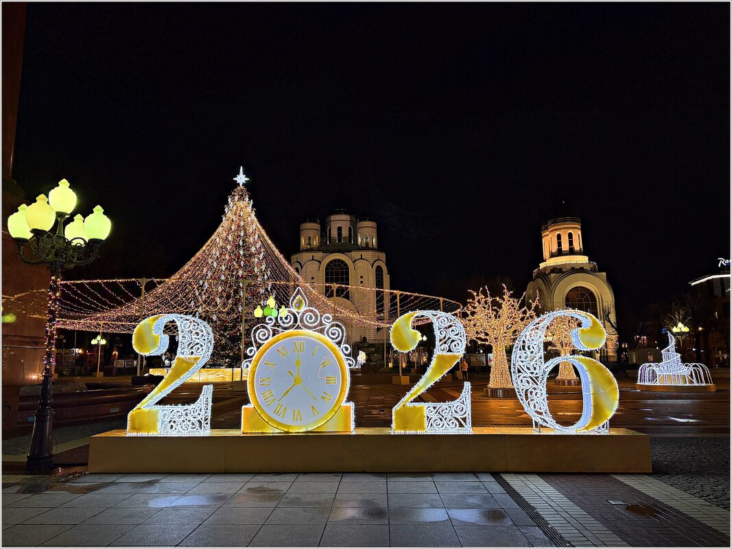 Утро на площади Победы. - Валерия Комова