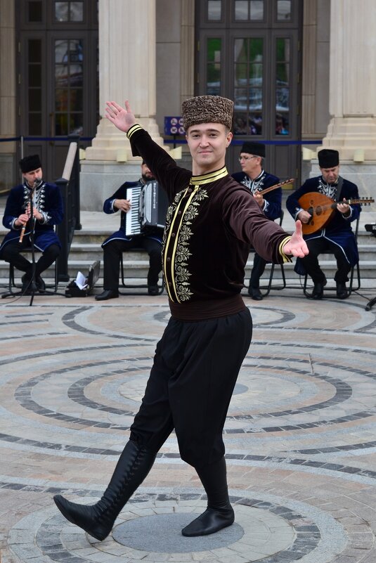 Счастливый жених - Александр Рыжов Счастливый жених - Александр Рыжов