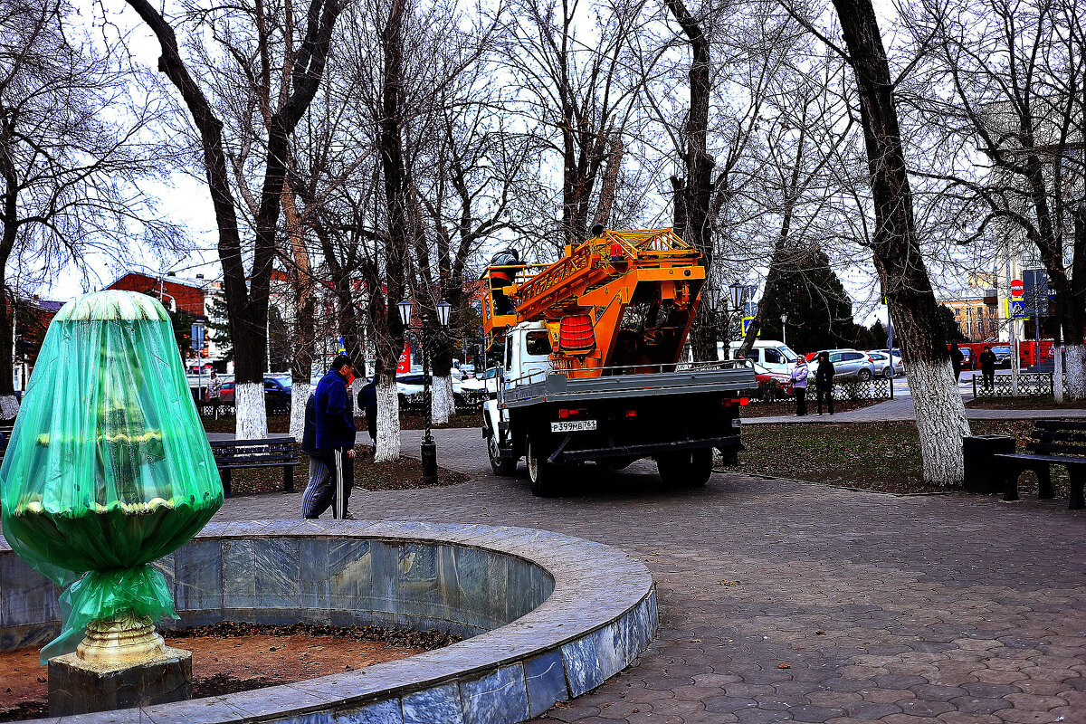 Украшают город - Юрий Гайворонскiий