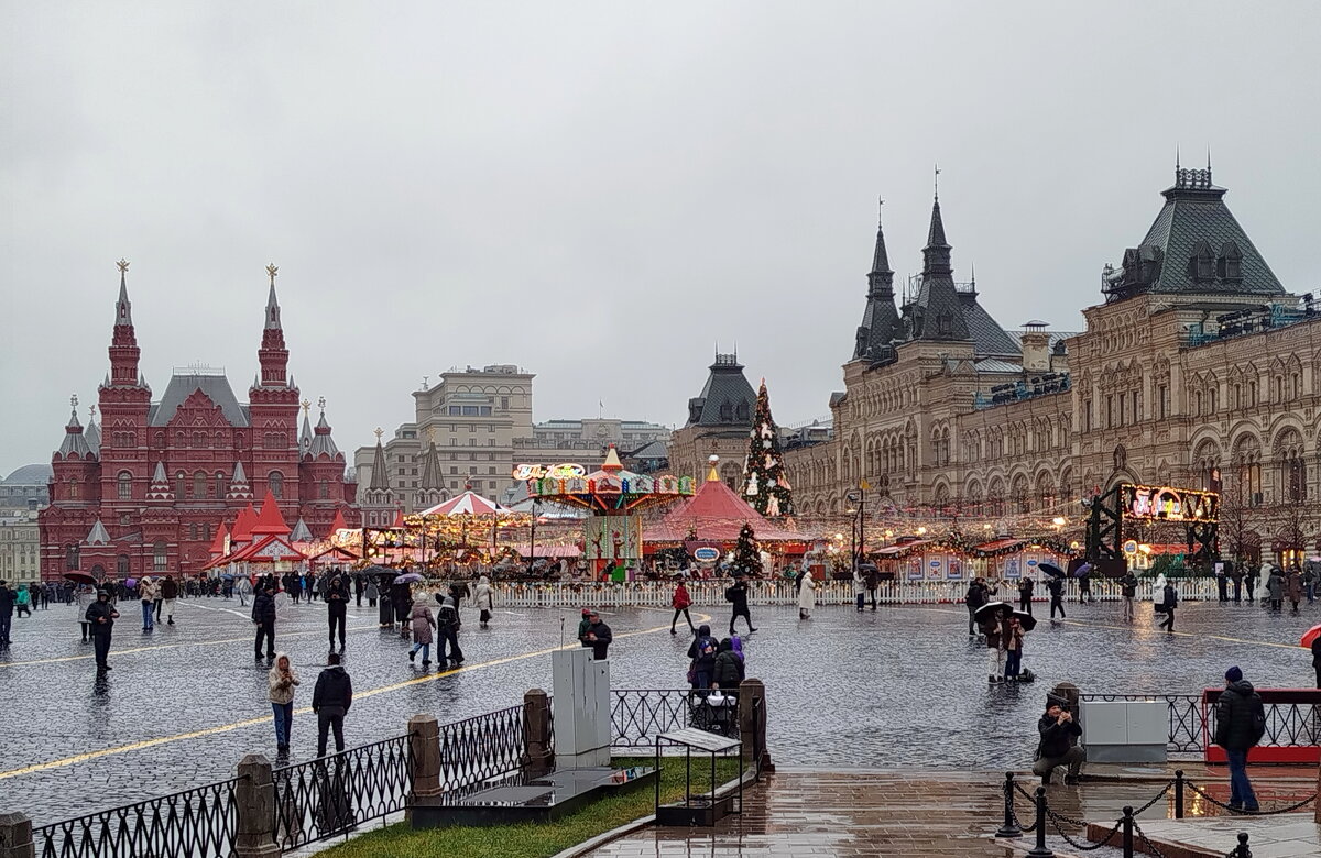 Красная площадь дождливым декбрем - Александр Чеботарь