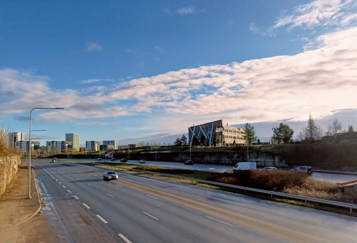 Улица Лаагна теэ (Laagna tee) - Veera V