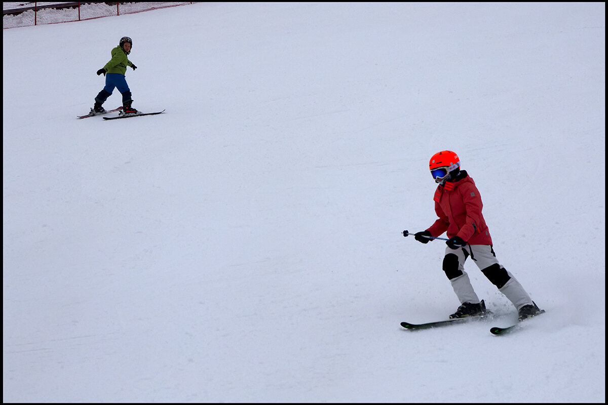 Снег подвезли - Сергей Премонишын Снег подвезли - Сергей Премонишын