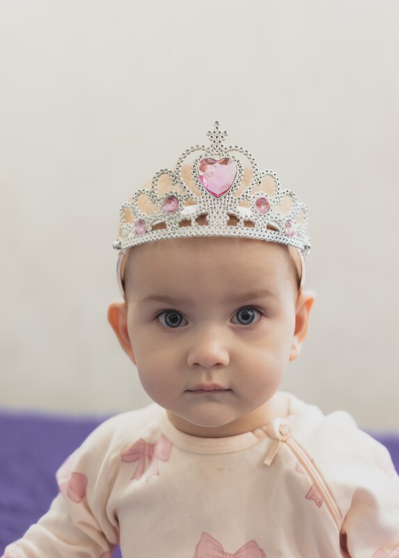 Внучки своим присутствием делают мир прекраснее. - Вадим Басов