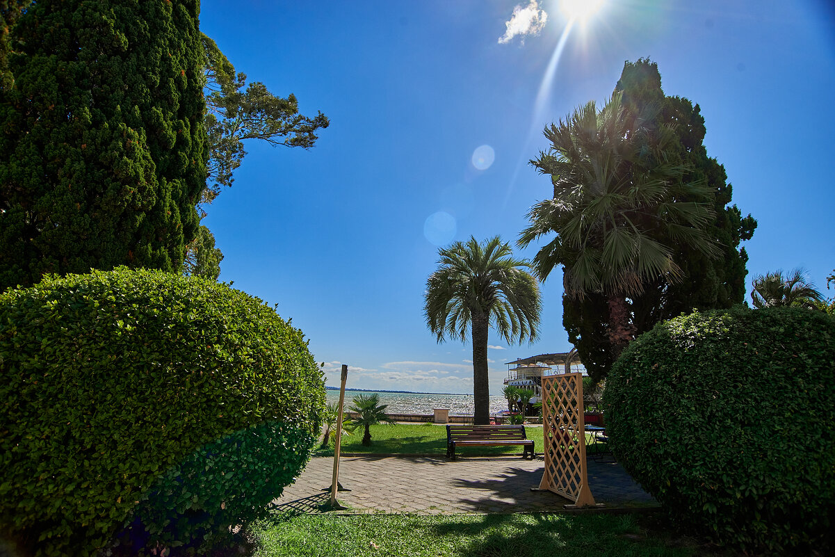 Лето Море Жара - Александр Леонов