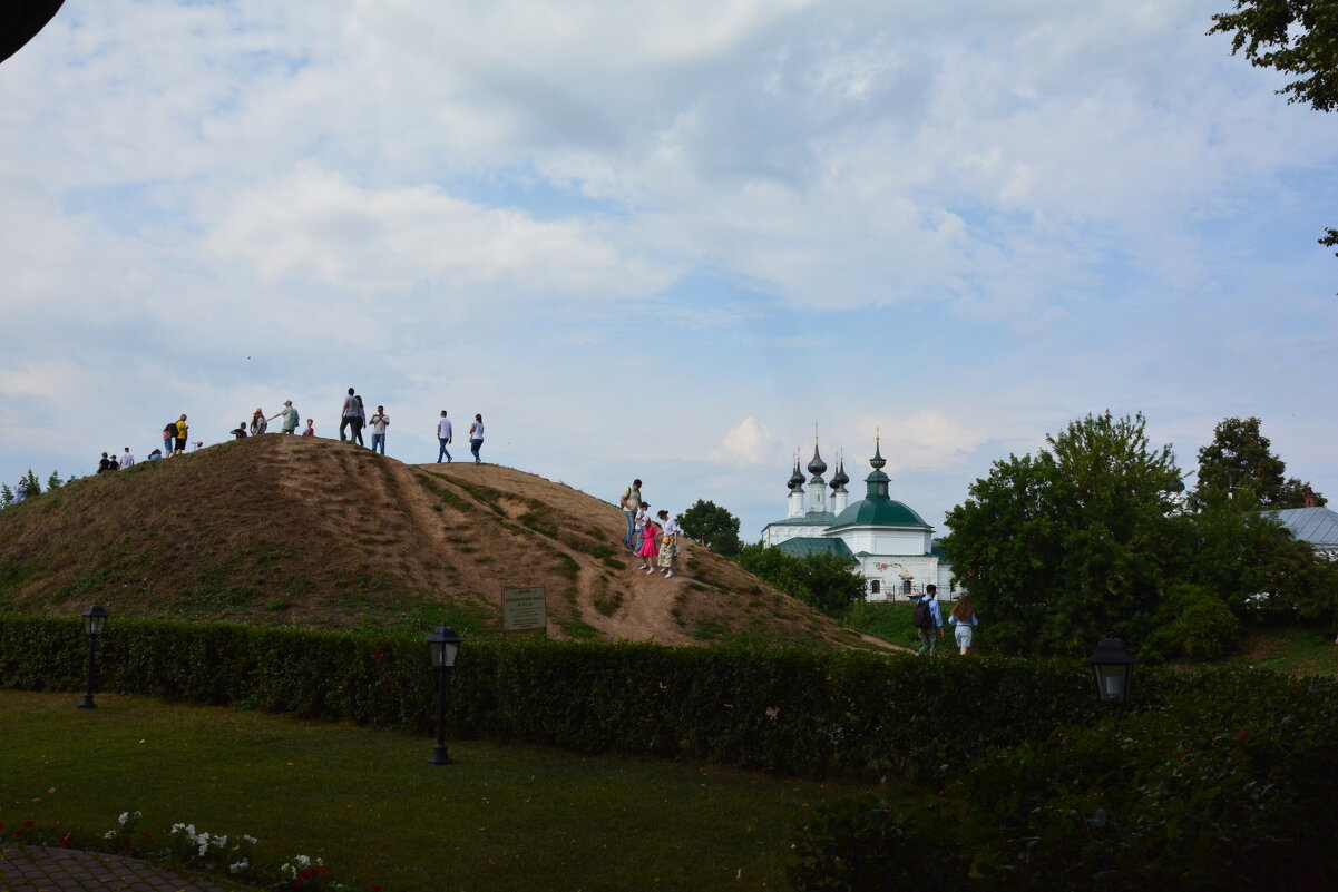 Крепостные валы в Суздале - Галина R...