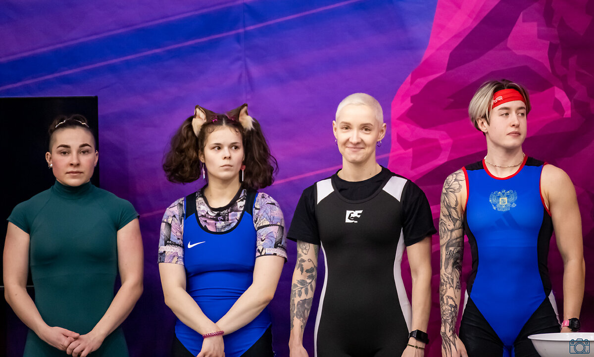 В ожидании награждения - Александр 