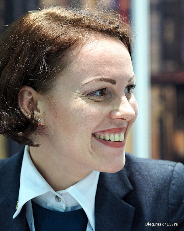 от улыбки - Олег Лукьянов