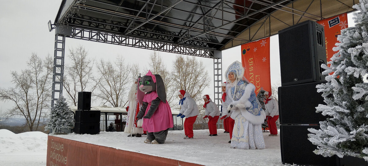 С наступающим... - Радмир Арсеньев