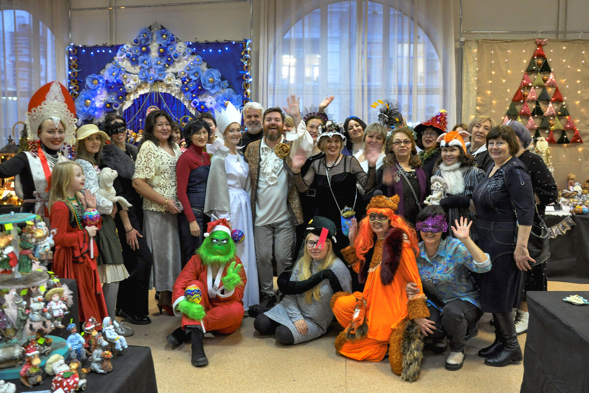 Мастера кукол в новогодних карнавальных костюмах - Татьяна Машошина