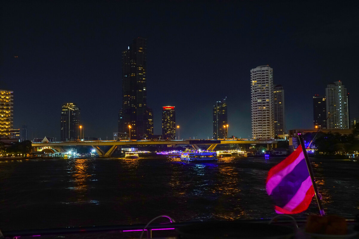 Вечерняя прогулка по реке Чао Прайя, Бангкок - Иван Литвинов