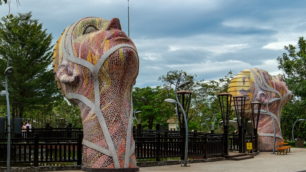 Музей современного искусства - Dmitry i Mary S