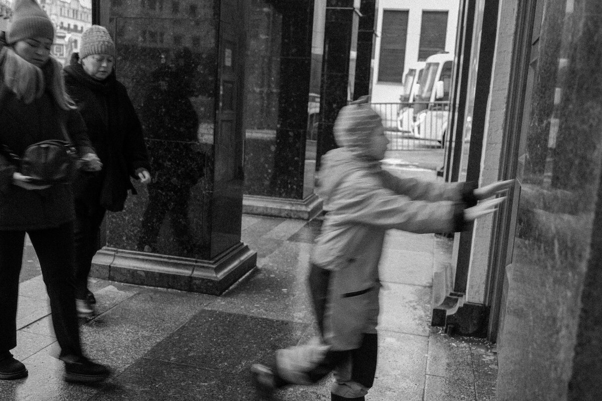 *** - Сергей Золотавин