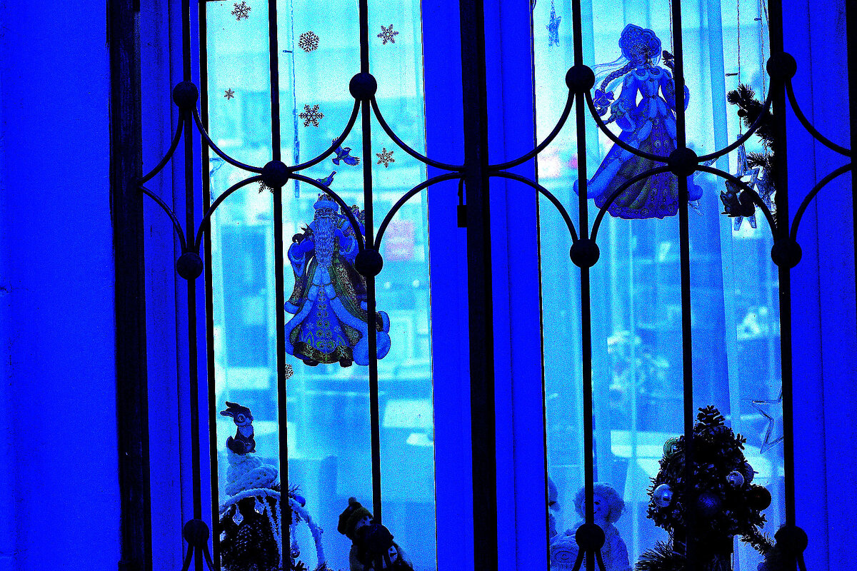 Украшения на окне - Юрий Гайворонскiий