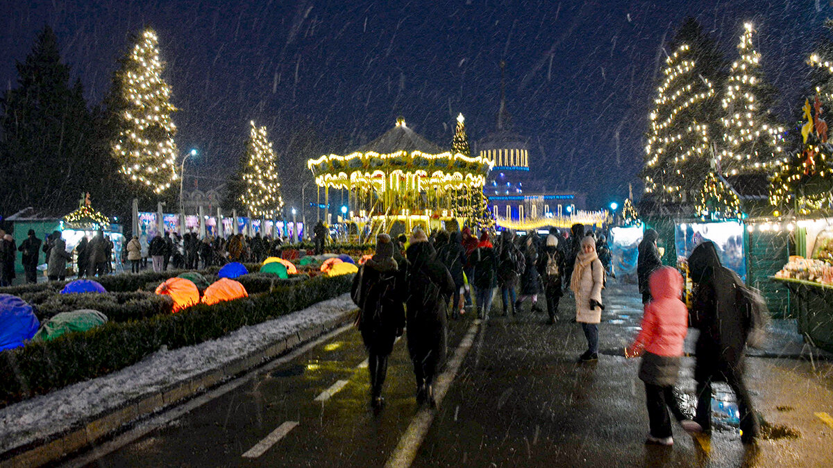 Здесь дети "заправляют" всем и всеми ... - Alexandеr P