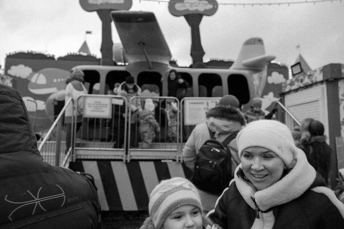 *** - Сергей Золотавин