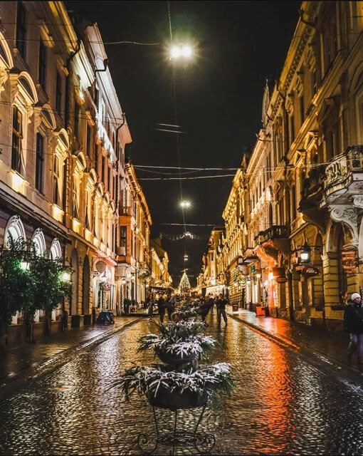 вечірнє місто - Степан Карачко