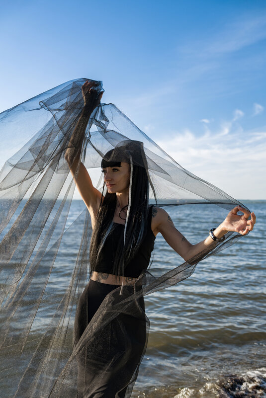 *** - Alexandr Khizhniak