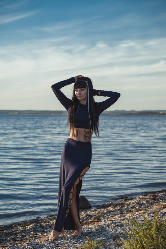 *** - Alexandr Khizhniak