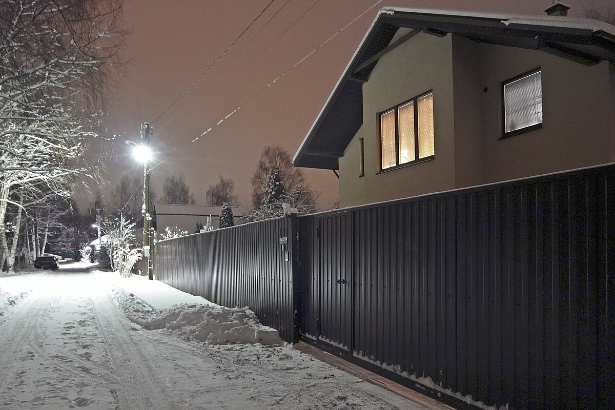 Встретить Новый год на даче - Валерий Иванович