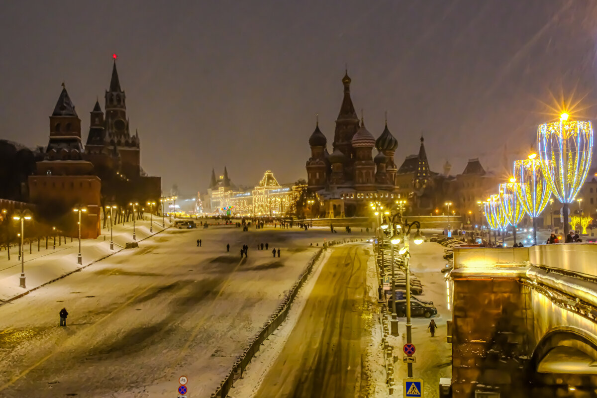 Васильевский спуск - Георгий А