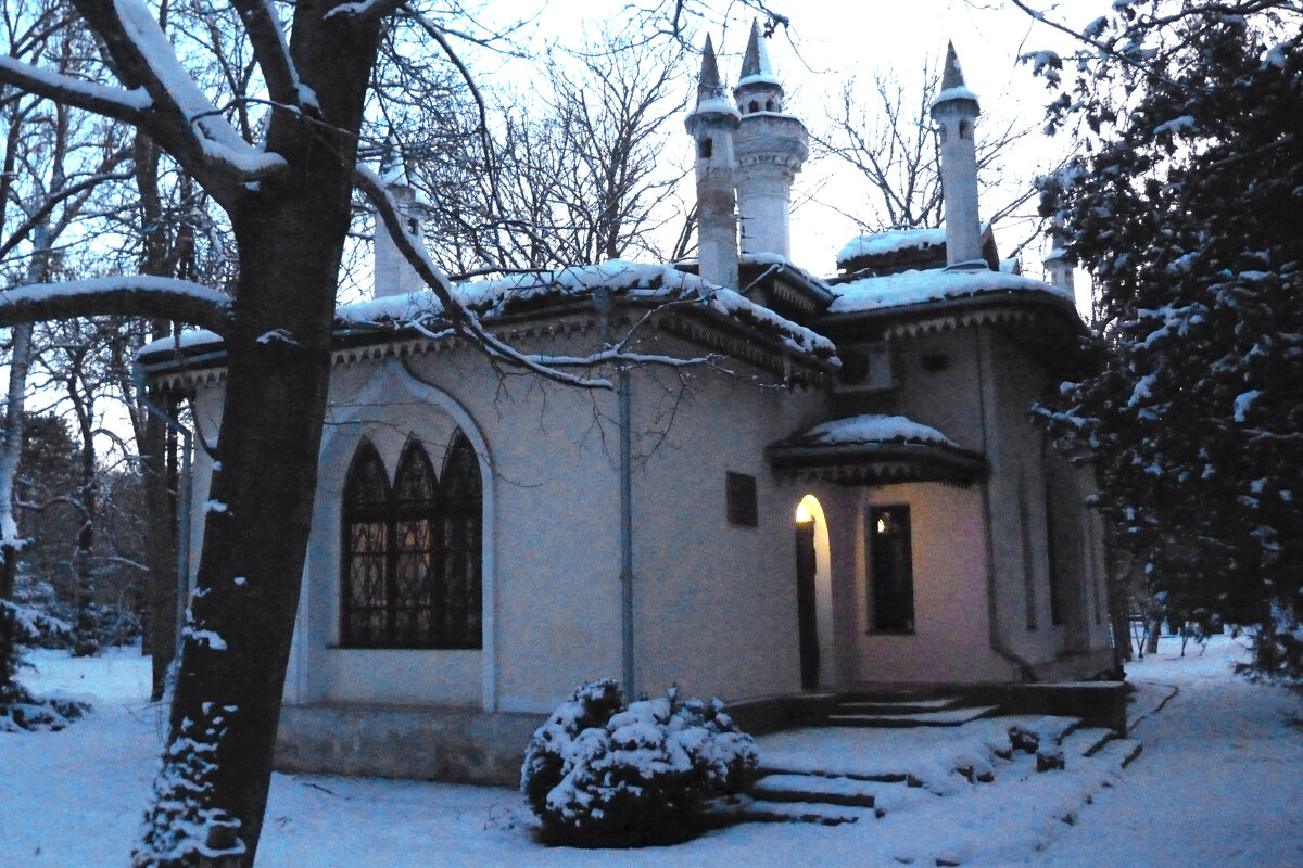 Дом Воронцова в Симферополе - Валентин Семчишин Дом Воронцова в Симферополе - Валентин Семчишин