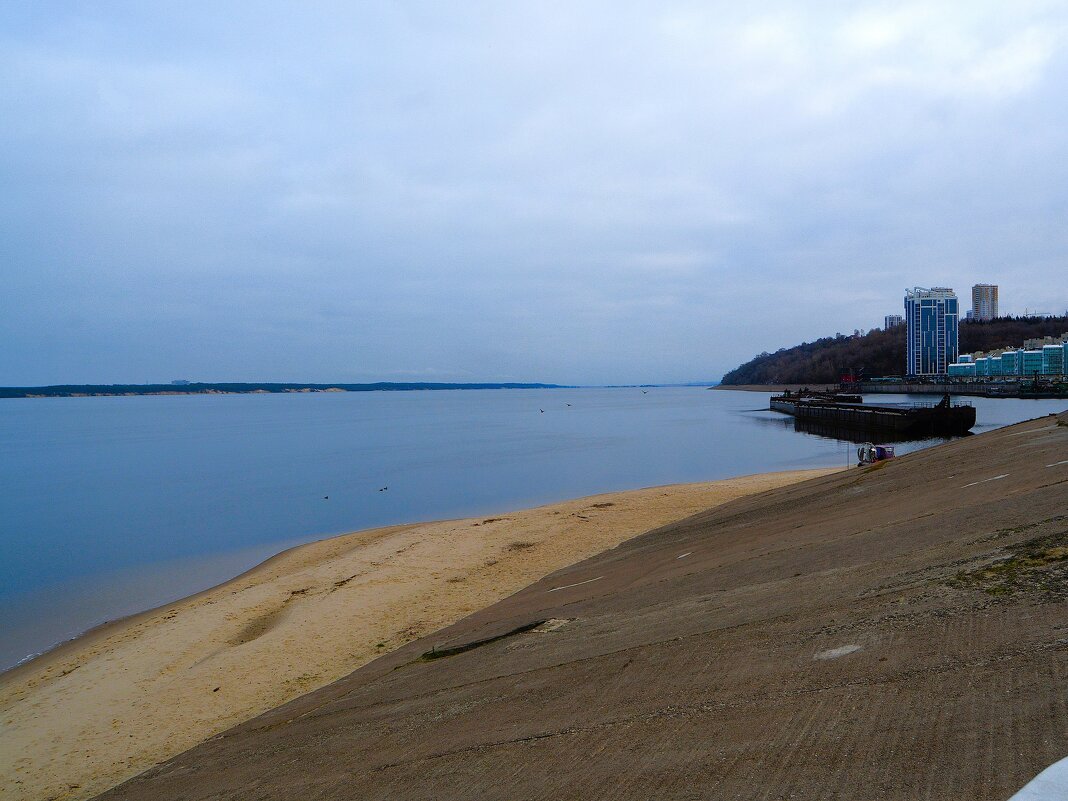 Чебоксары. Чебоксарское водохранилище в начале зимы. - Пётр Чернега