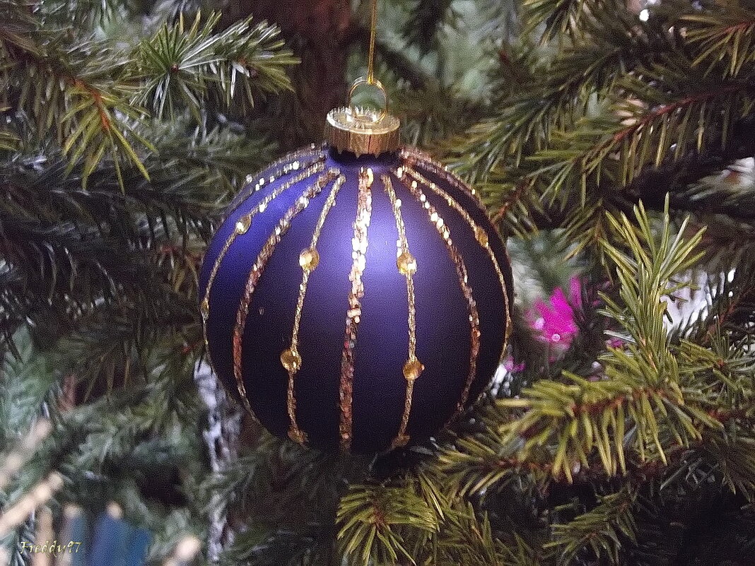 Новогодние шары - Freddy 97