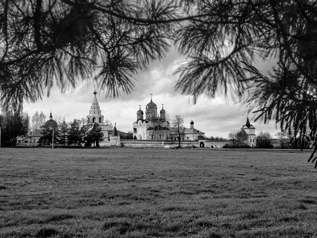 Ферапонтов монастырь в Можайске - Владимир Шишкин Ферапонтов монастырь в Можайске - Владимир Шишкин