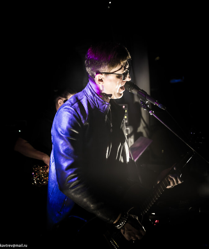 ПЕВЕЦ - HART BAD