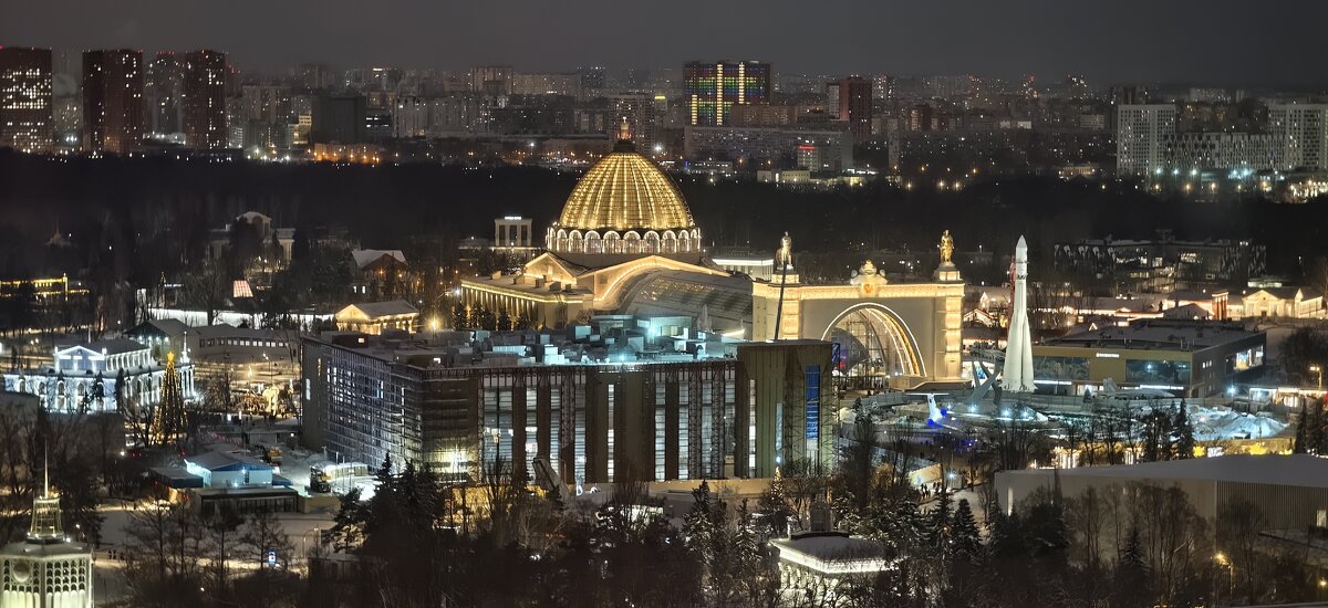 Ночной Космос на ВДНХ - <<< Наташа >>>