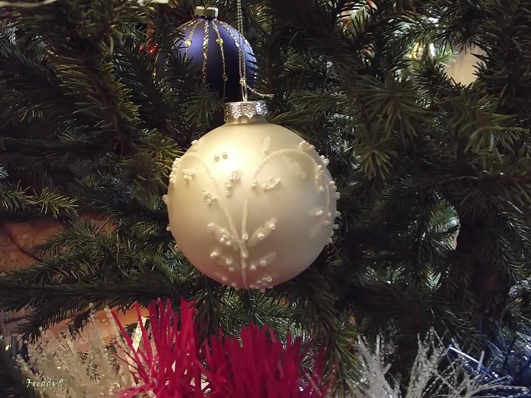 Новогодние шары - Freddy 97