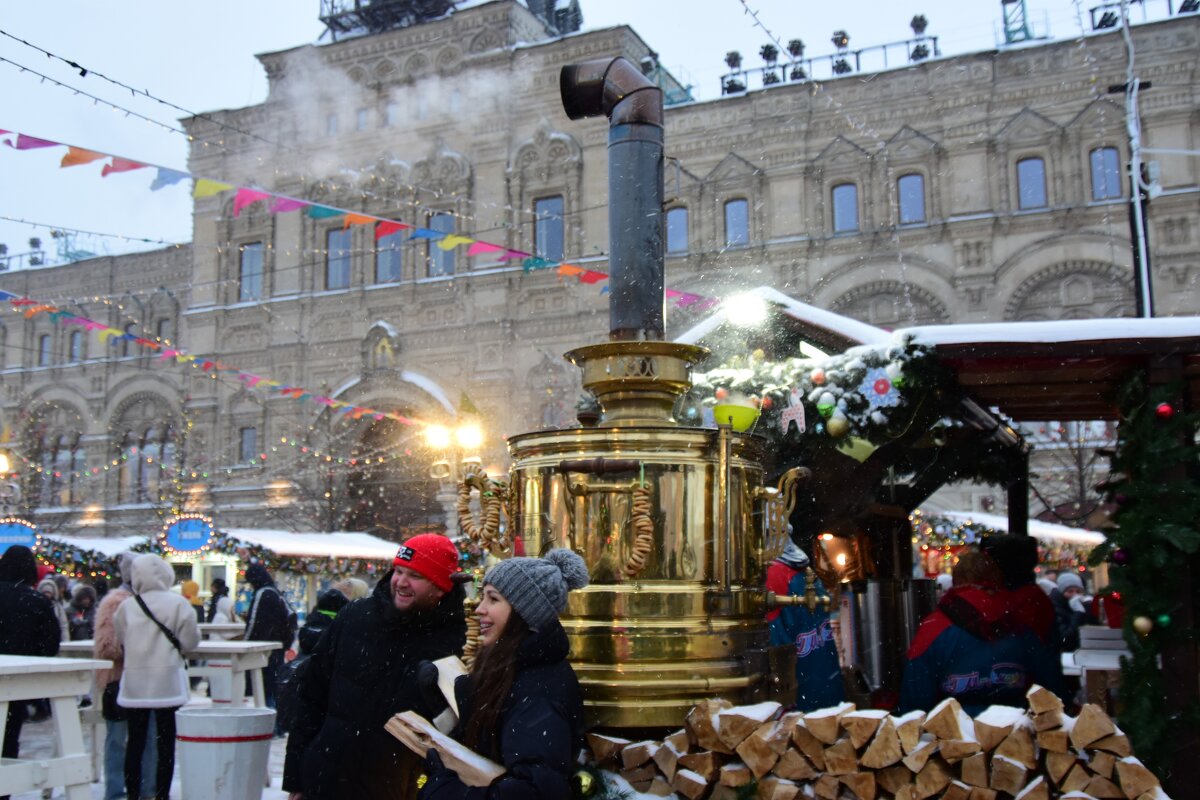 У самовара я и моя Маша... - Наталья Вязигина У самовара я и моя Маша... - Наталья Вязигина